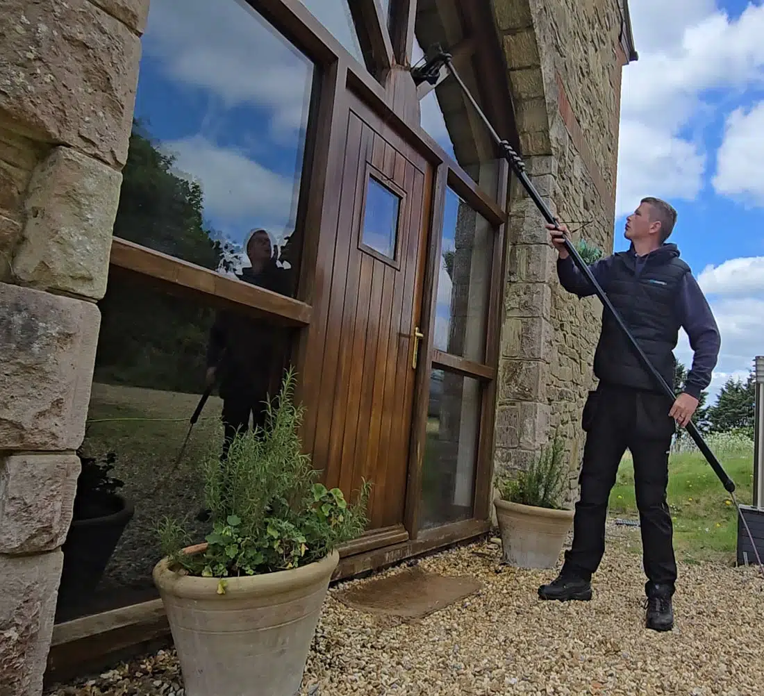 Holiday let and Airbnb window cleaning on the Isle of Wight